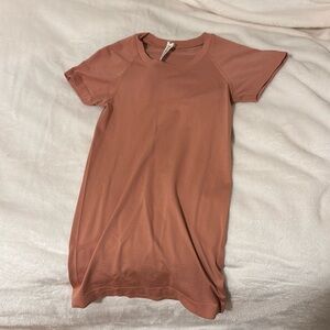 lululemon swiftly top